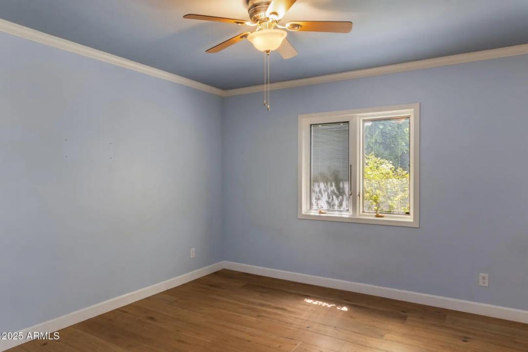 Real Estate Picture 25