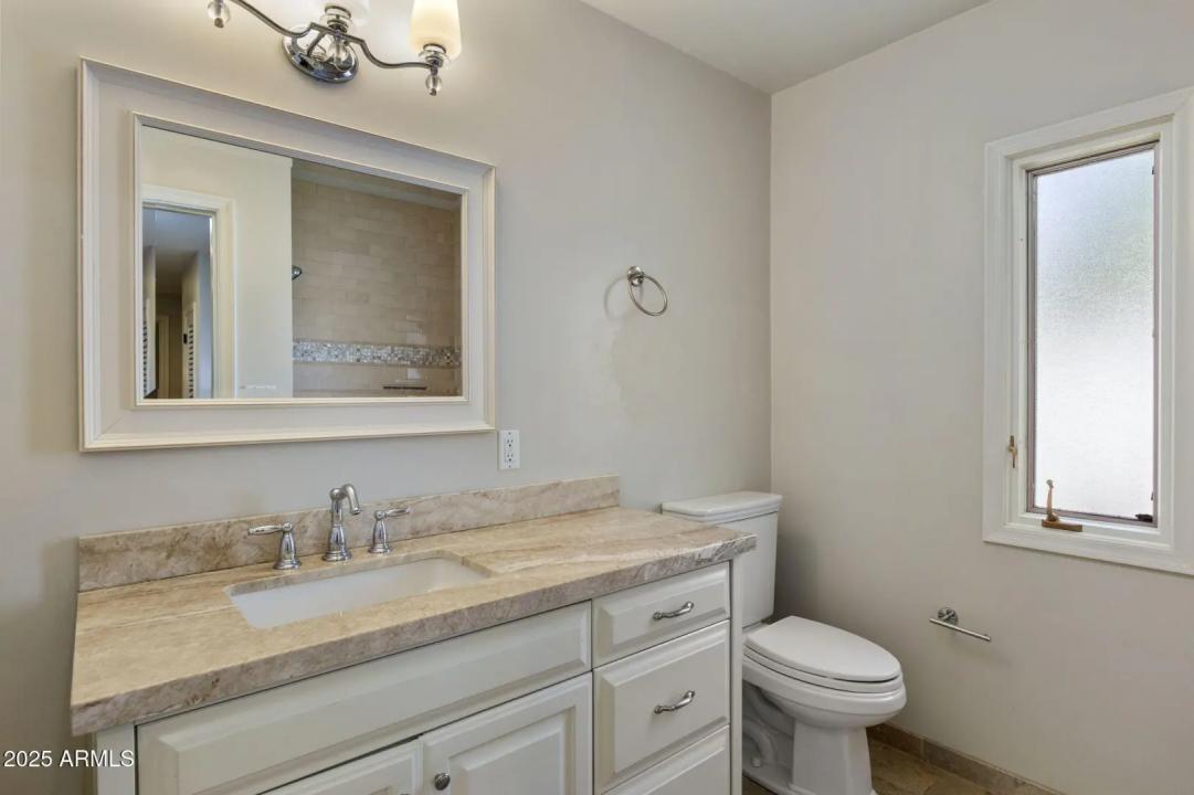 Real Estate Picture 27
