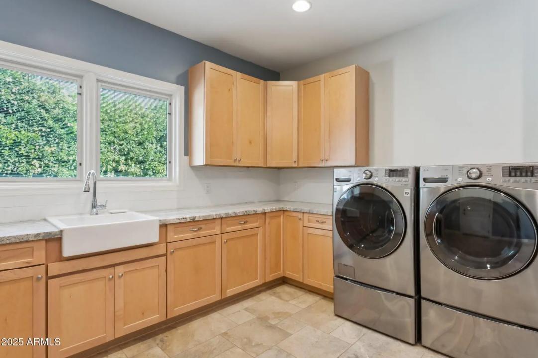 Real Estate Picture 34