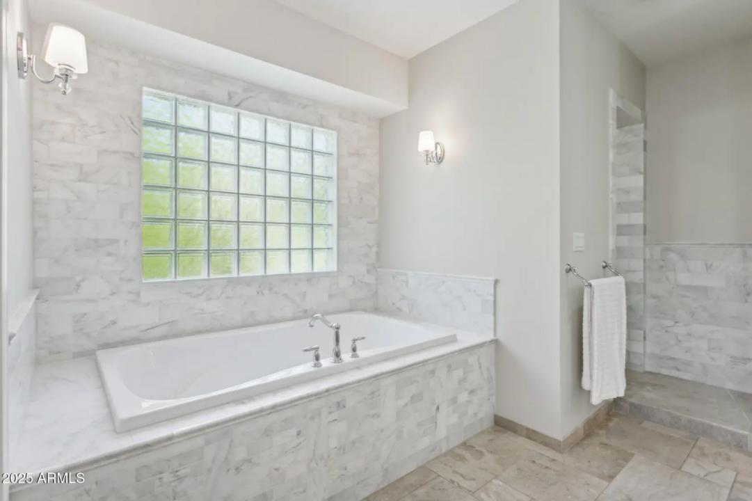 Real Estate Picture 29