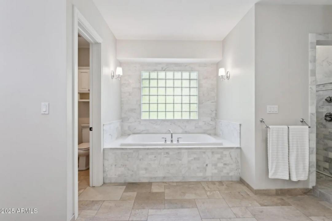 Real Estate Picture 28