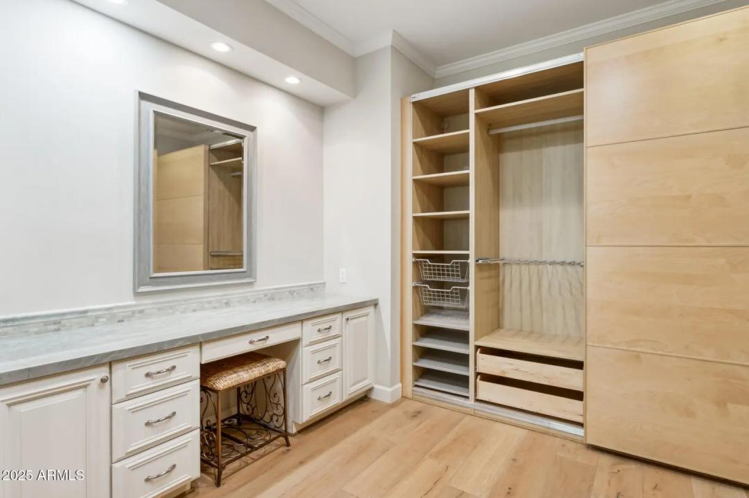 Real Estate Picture 32