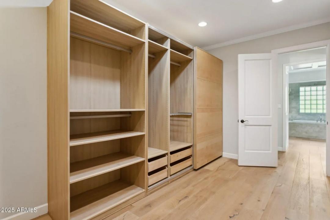 Real Estate Picture 33