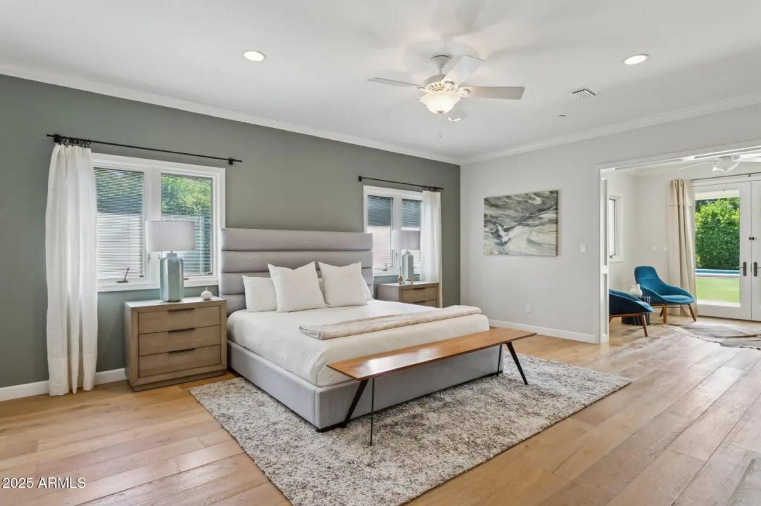 Real Estate Picture 24