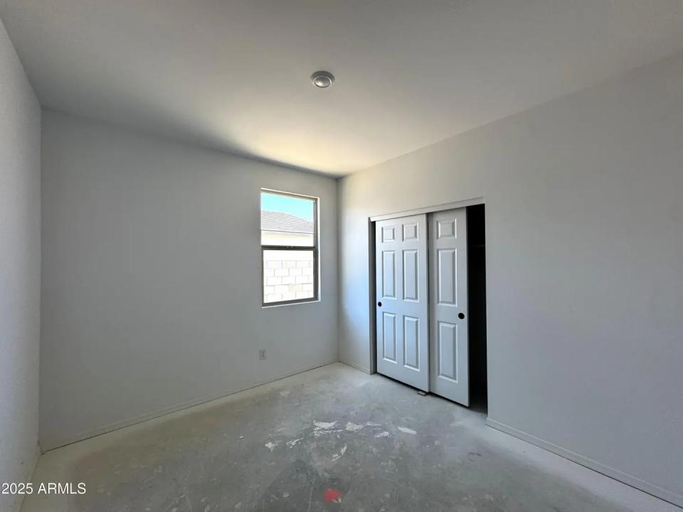Real Estate Picture 27