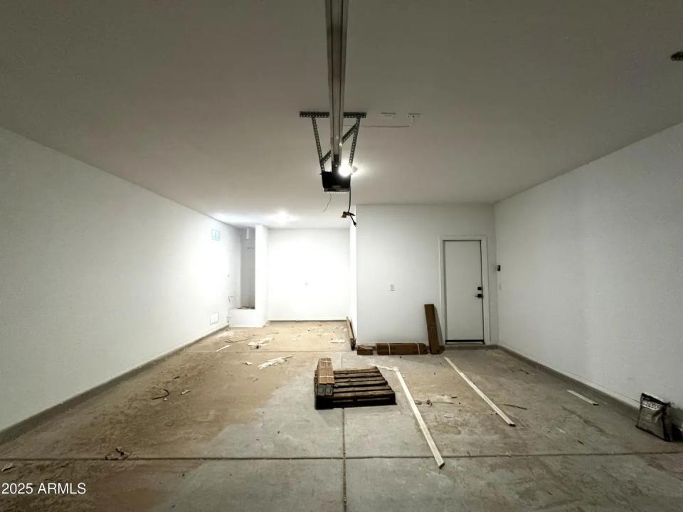 Real Estate Picture 28