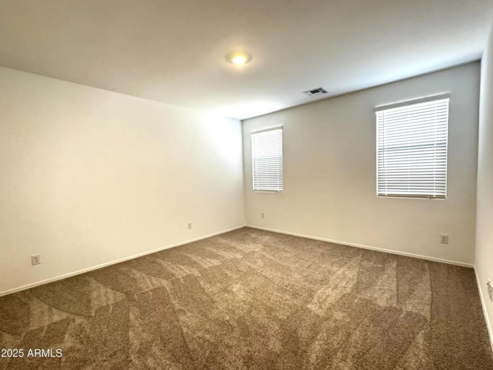 Real Estate Picture 21