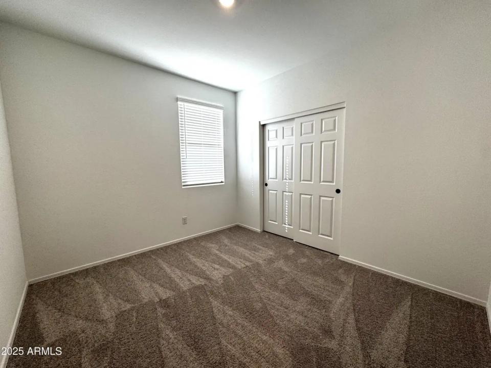 Real Estate Picture 30