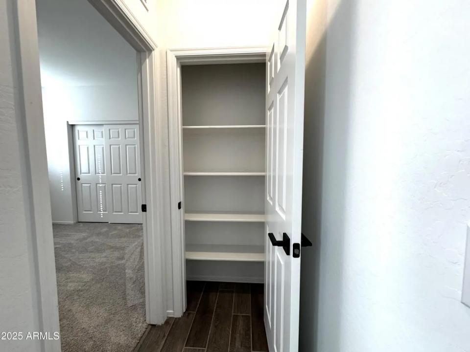 Real Estate Picture 32