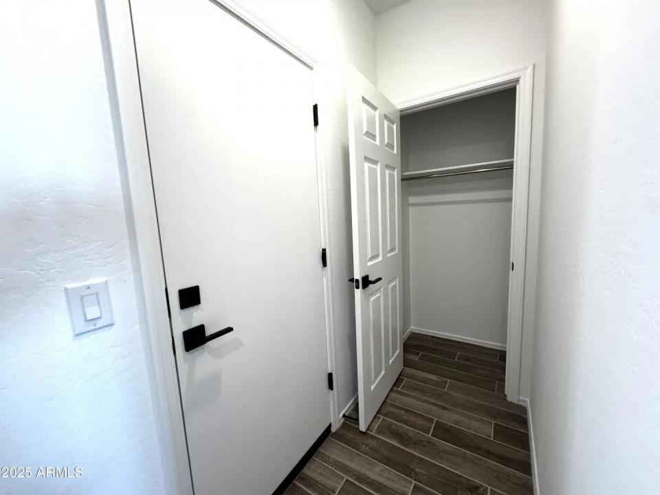 Real Estate Picture 33