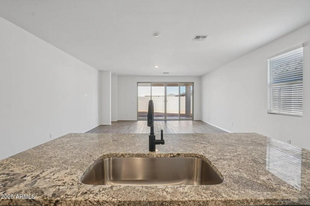 Real Estate Picture 10