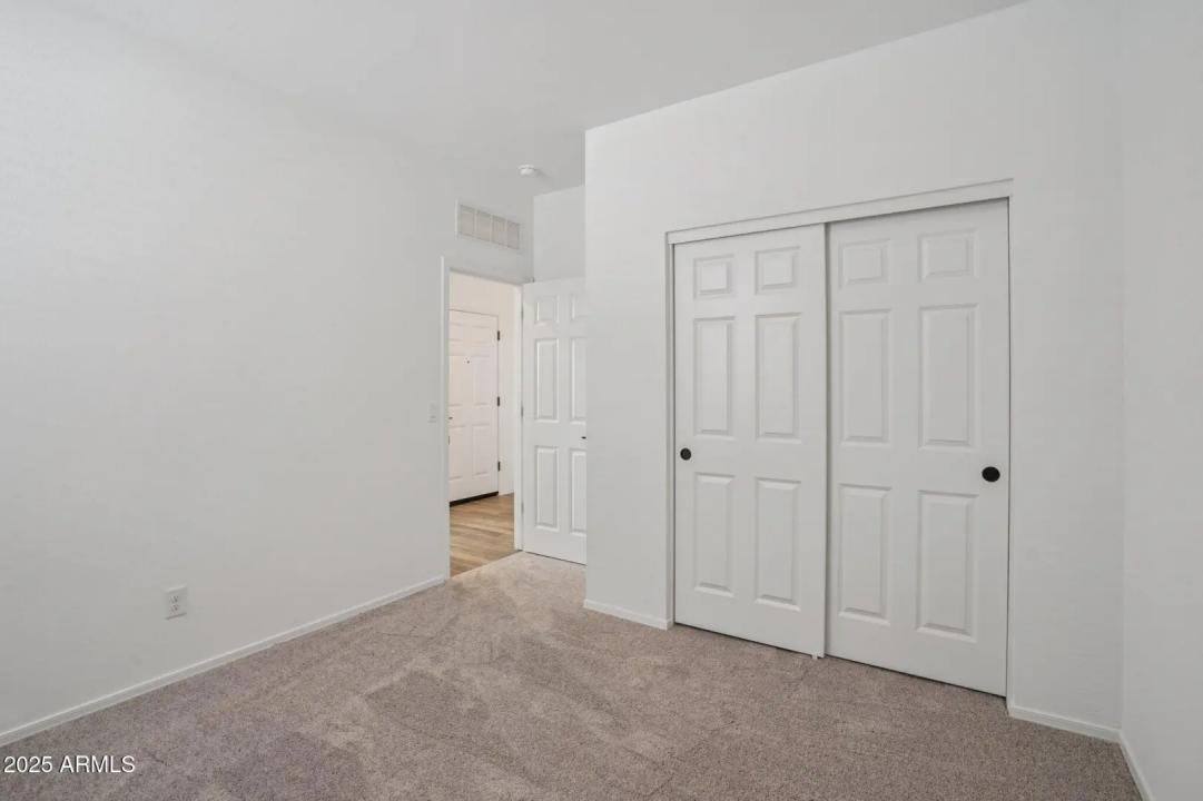 Real Estate Picture 19