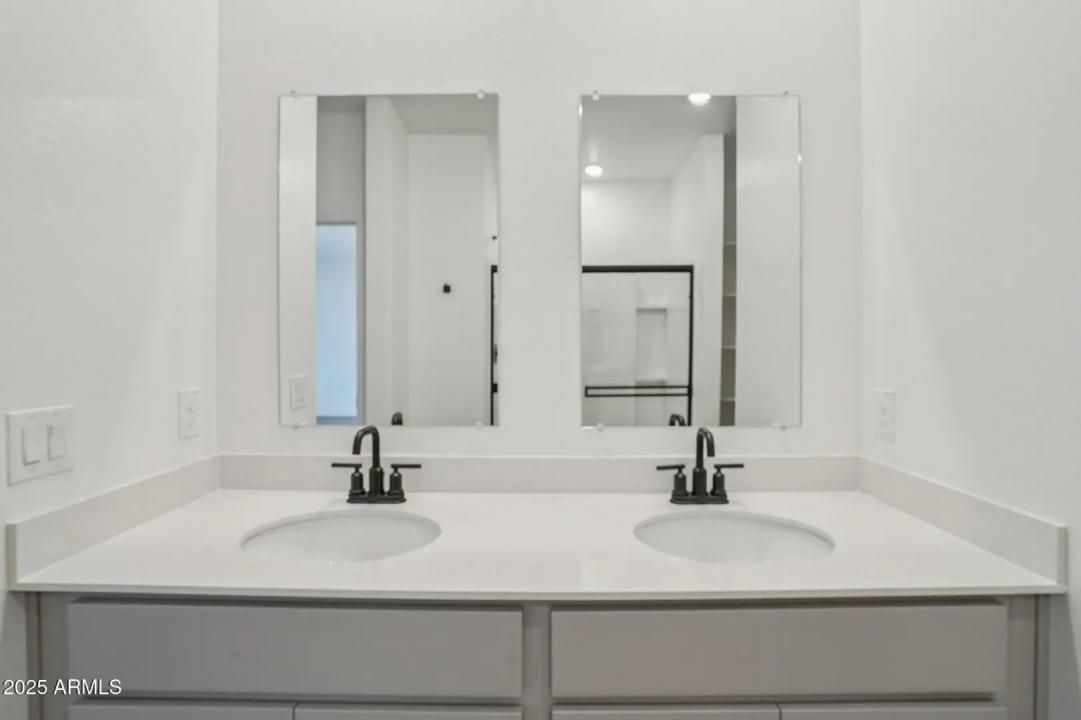 Real Estate Picture 27