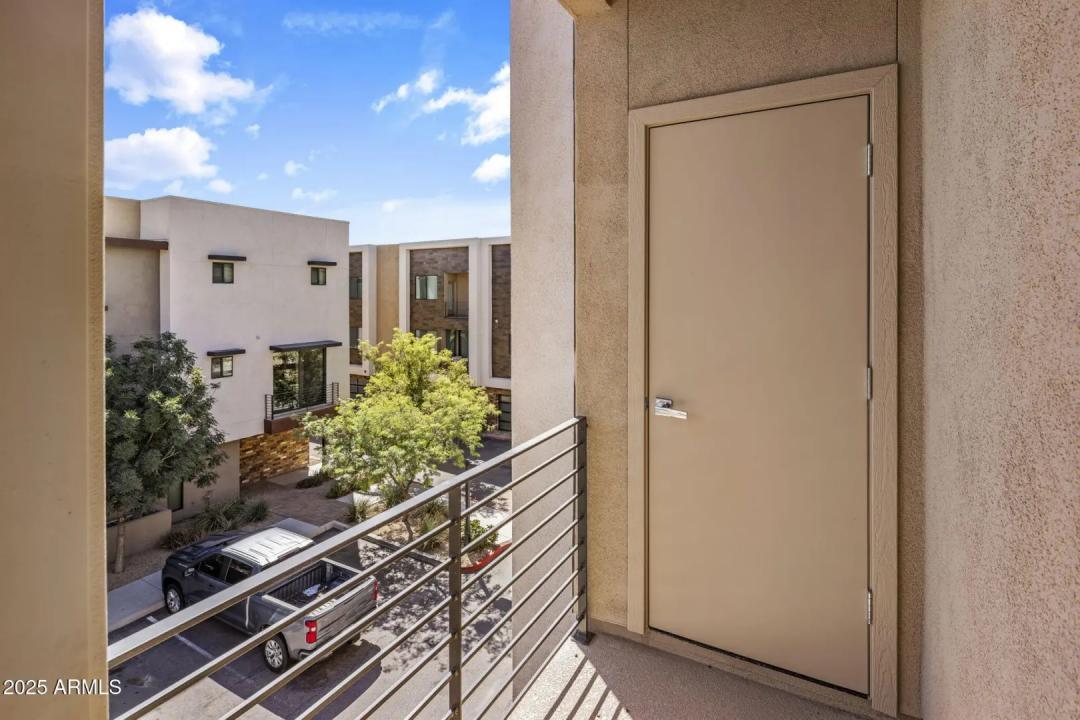 Real Estate Picture 20