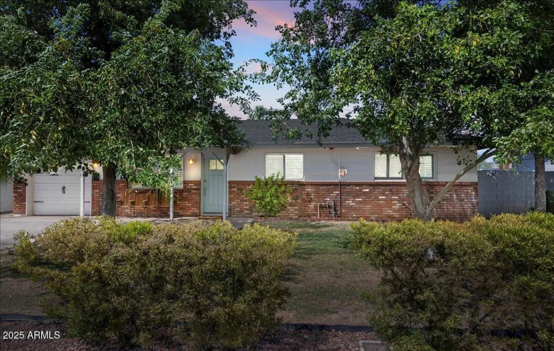 Real Estate Picture 20