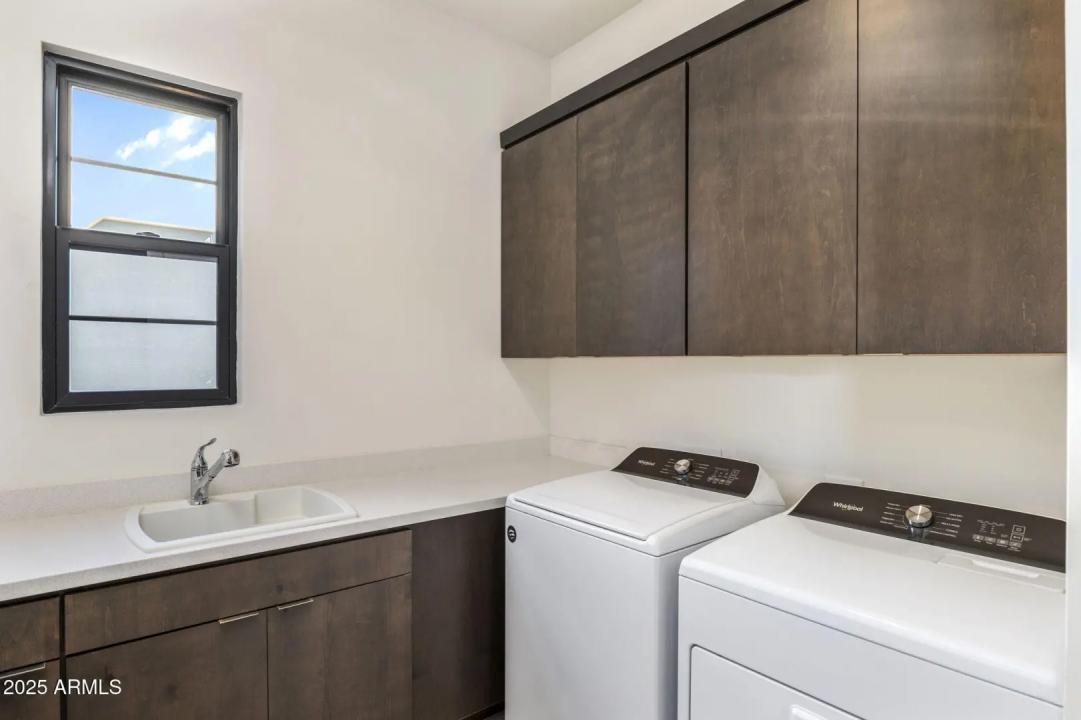 Real Estate Picture 32