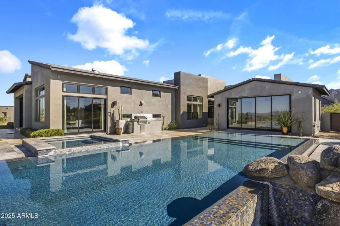 Real Estate Picture 35