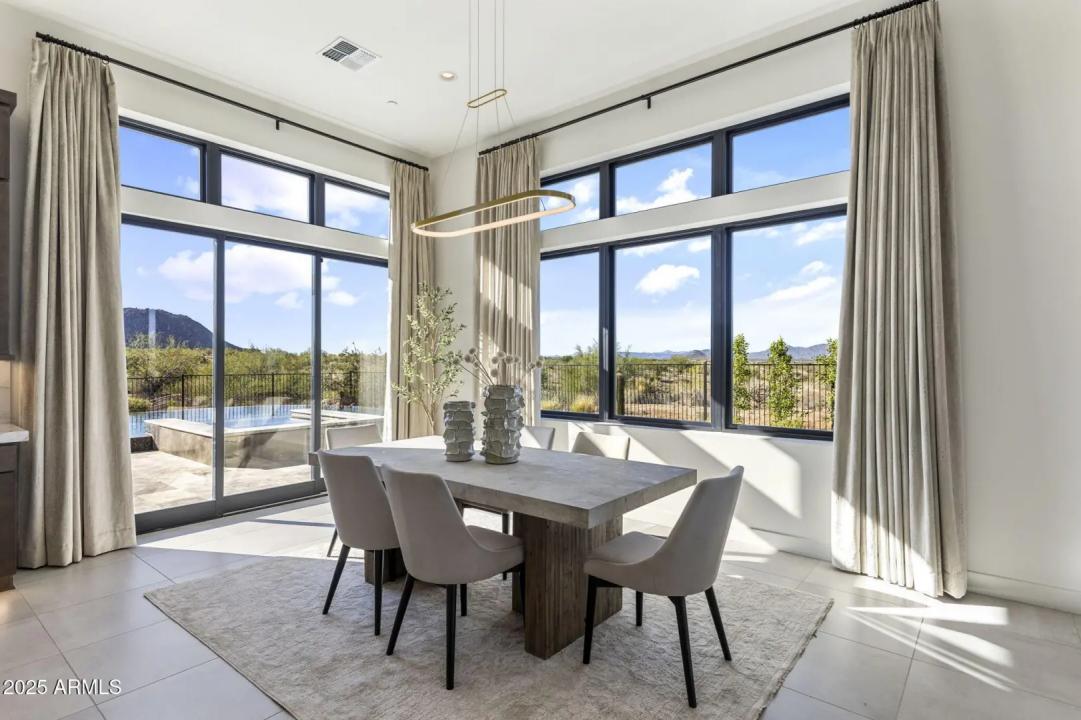 Real Estate Picture 17