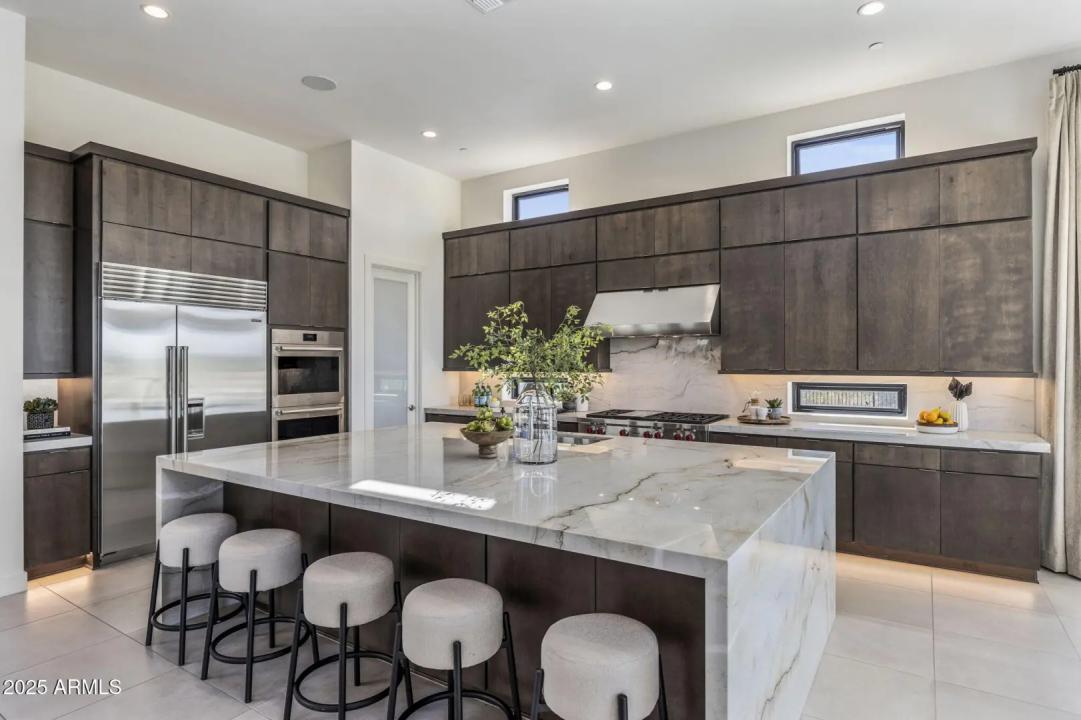 Real Estate Picture 13
