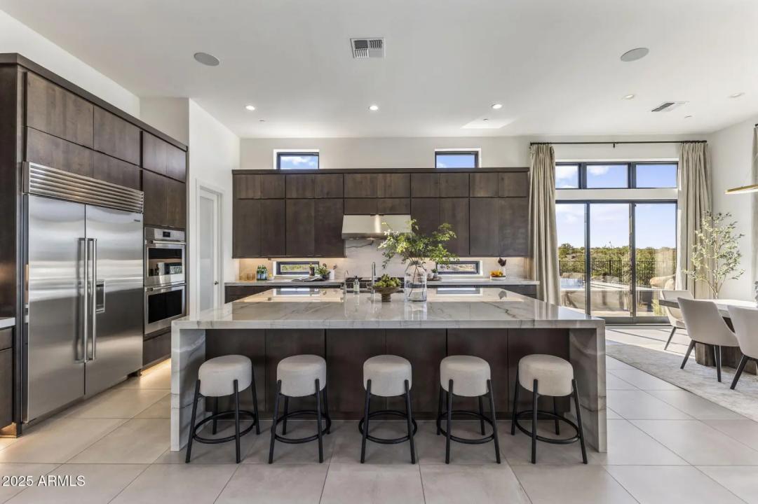 Real Estate Picture 2