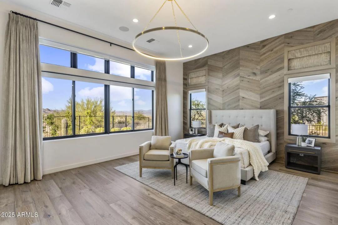 Real Estate Picture 20