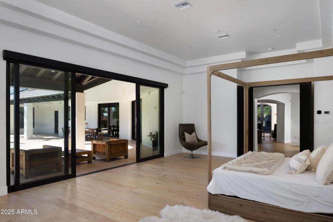 Real Estate Picture 19
