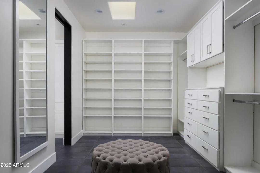 Real Estate Picture 23