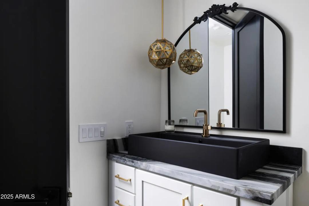 Real Estate Picture 29