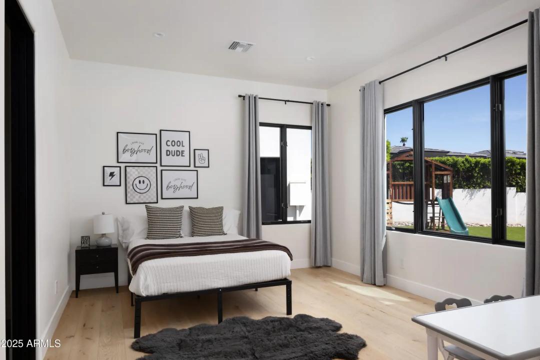 Real Estate Picture 31