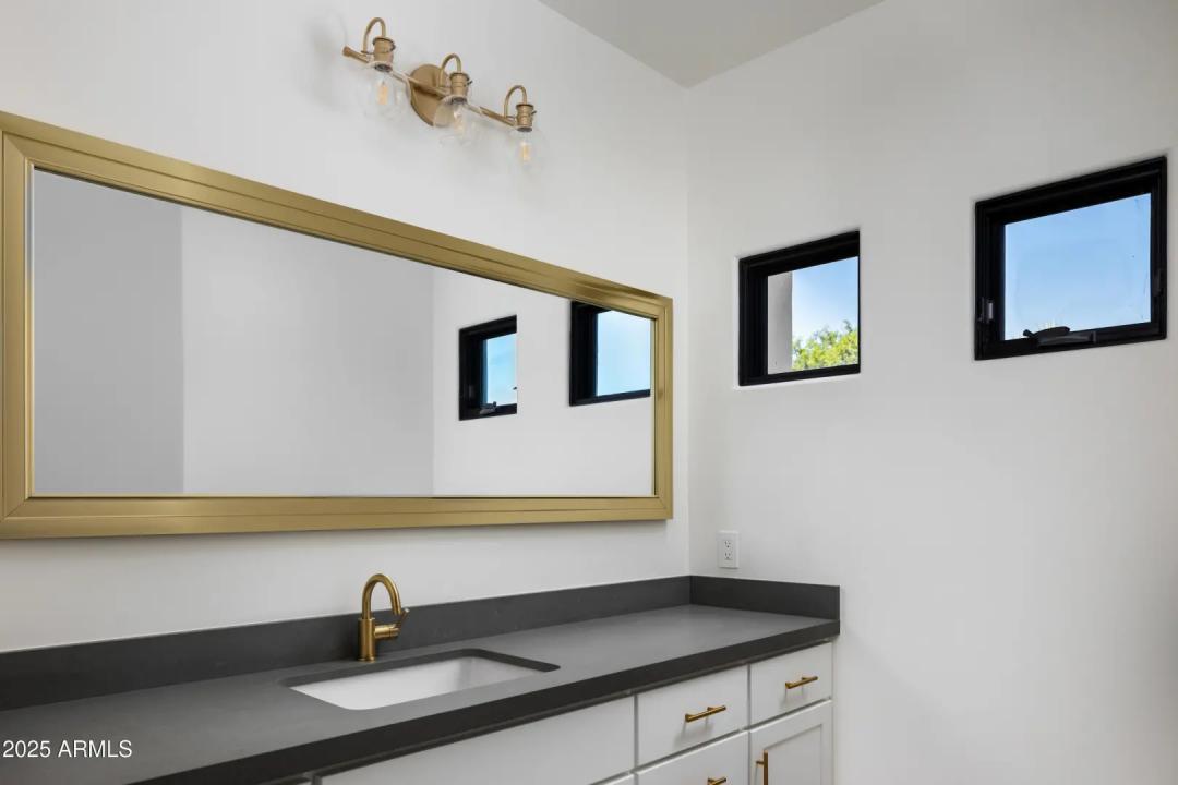 Real Estate Picture 35