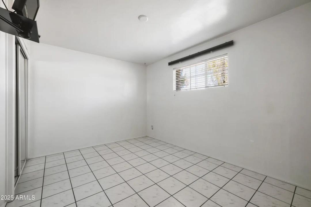 Real Estate Picture 35
