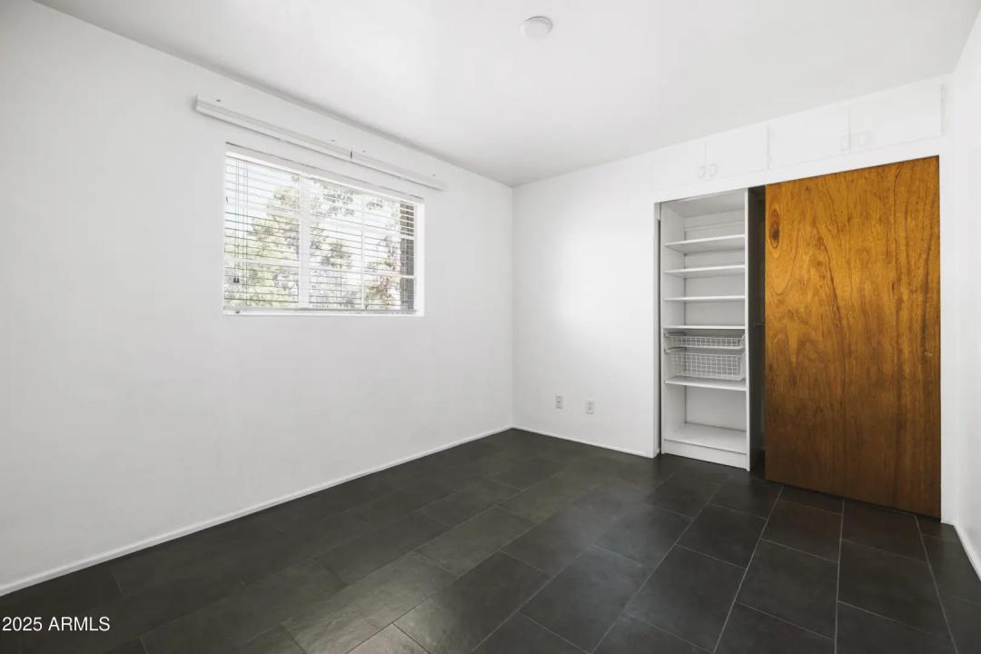 Real Estate Picture 37