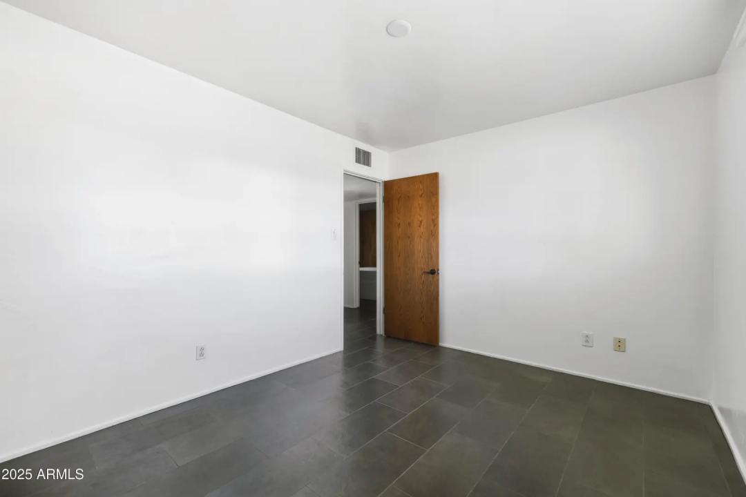 Real Estate Picture 38