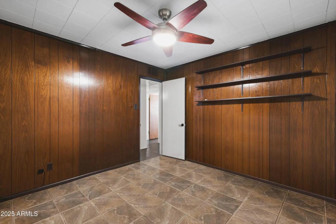 Real Estate Picture 43