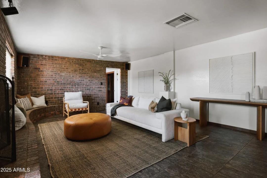 Real Estate Picture 26