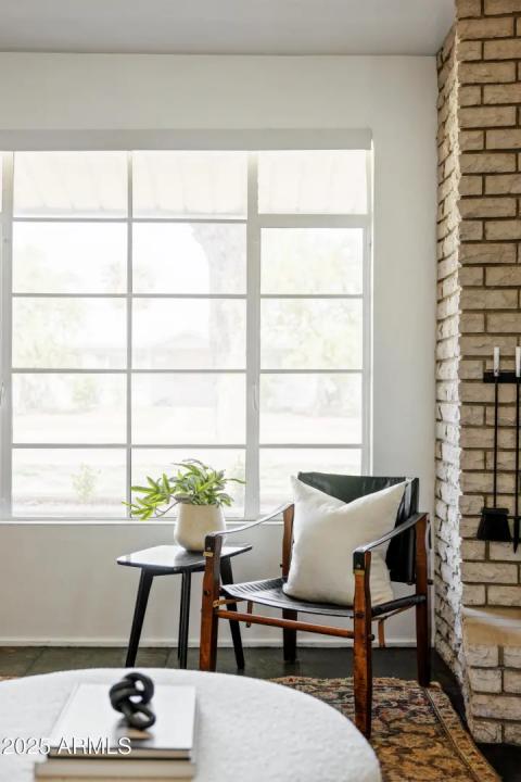 Real Estate Picture 9