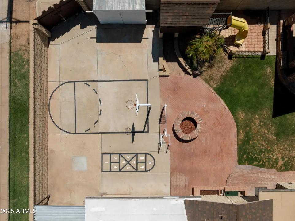Real Estate Picture 56