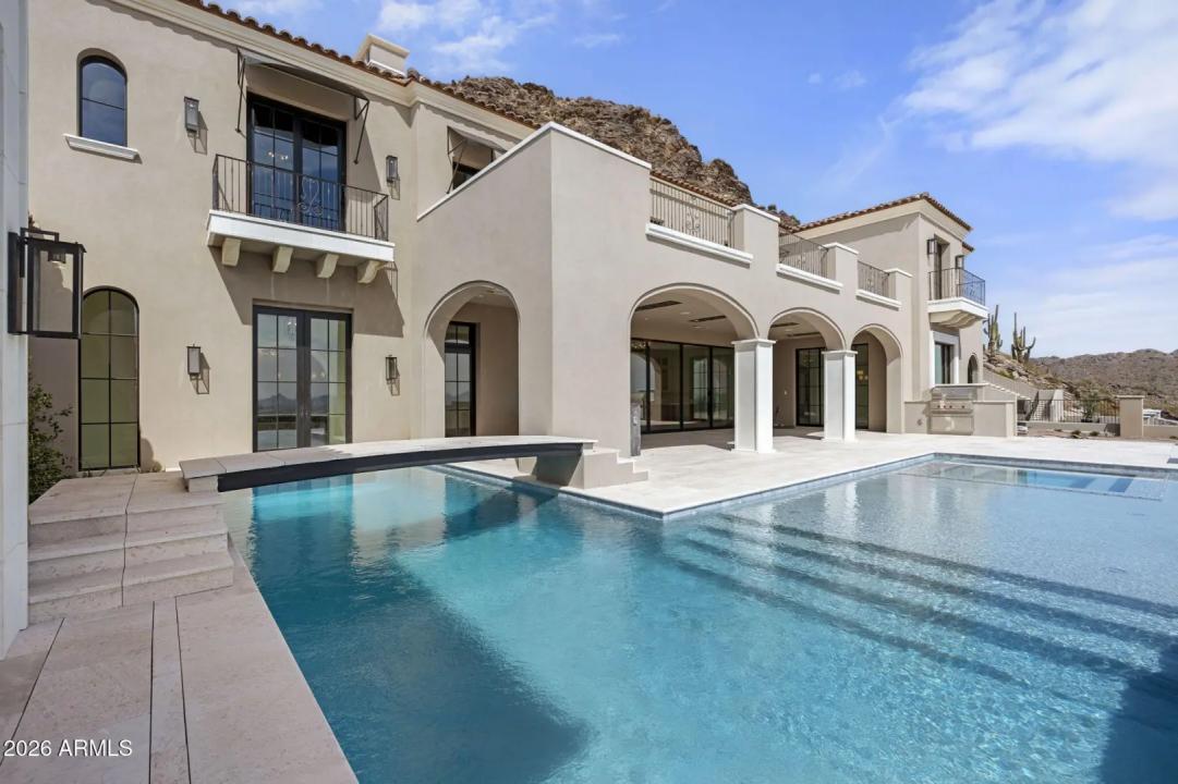 Real Estate Picture 20