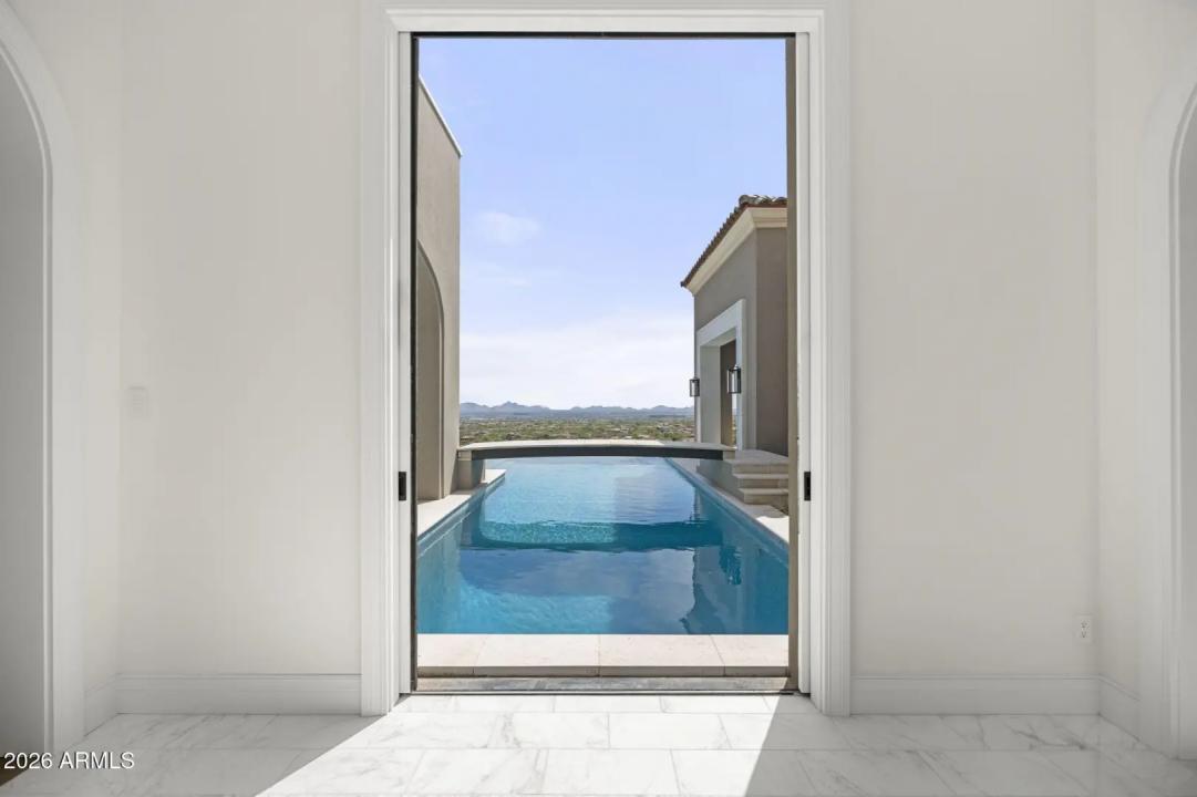 Real Estate Picture 16