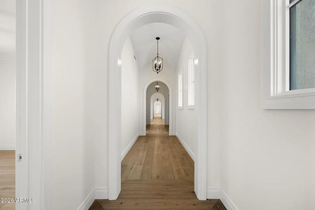 Real Estate Picture 24