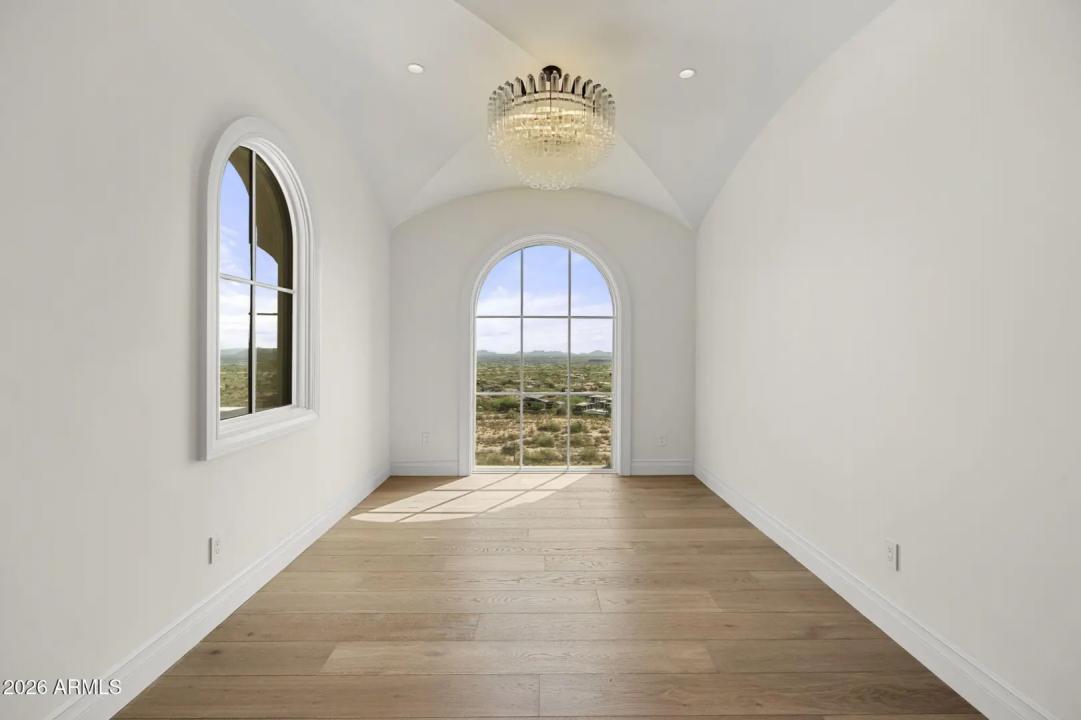 Real Estate Picture 26