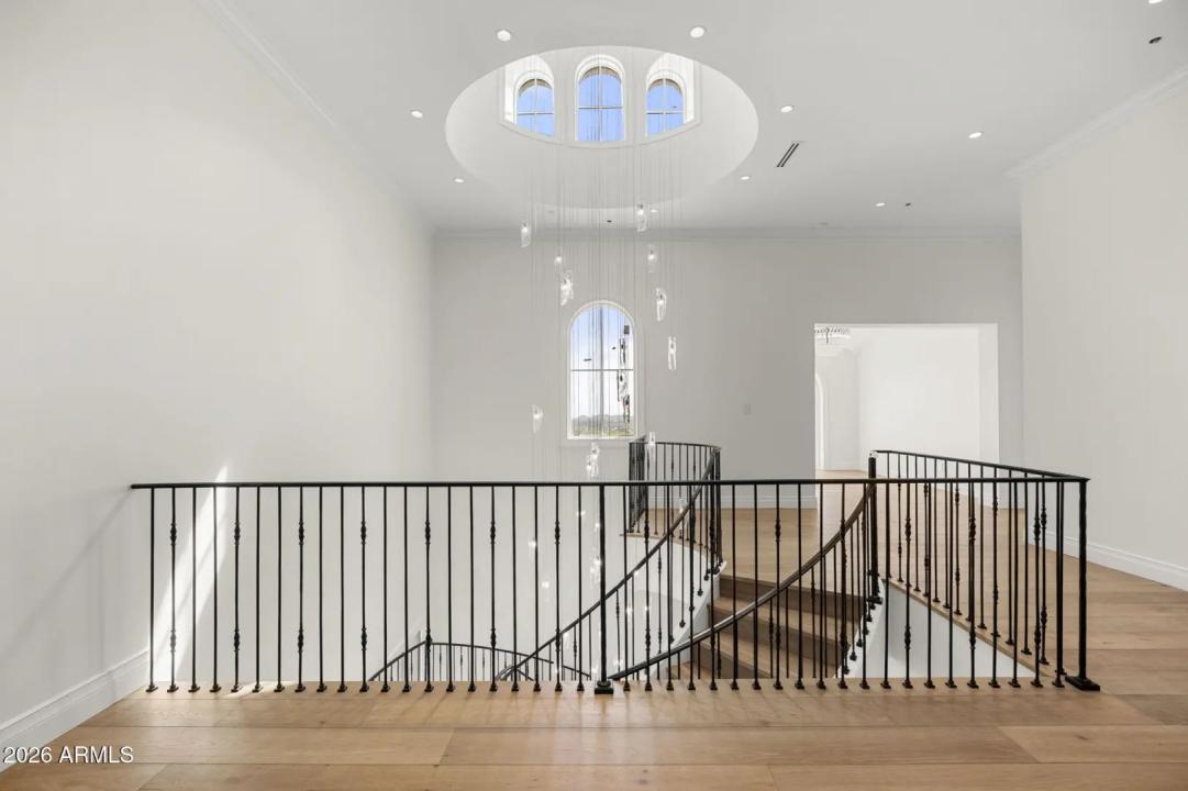 Real Estate Picture 25