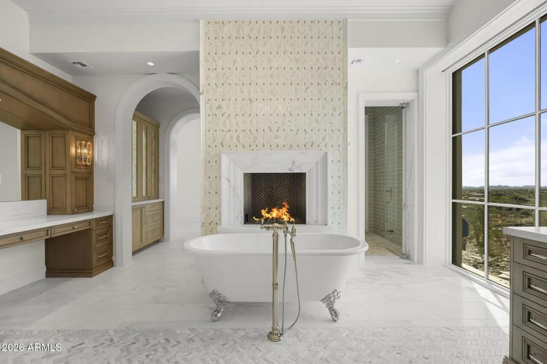 Real Estate Picture 19
