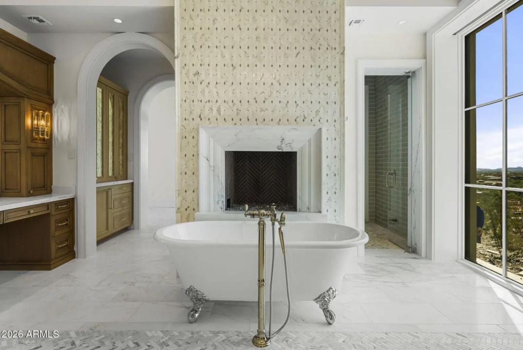 Real Estate Picture 19