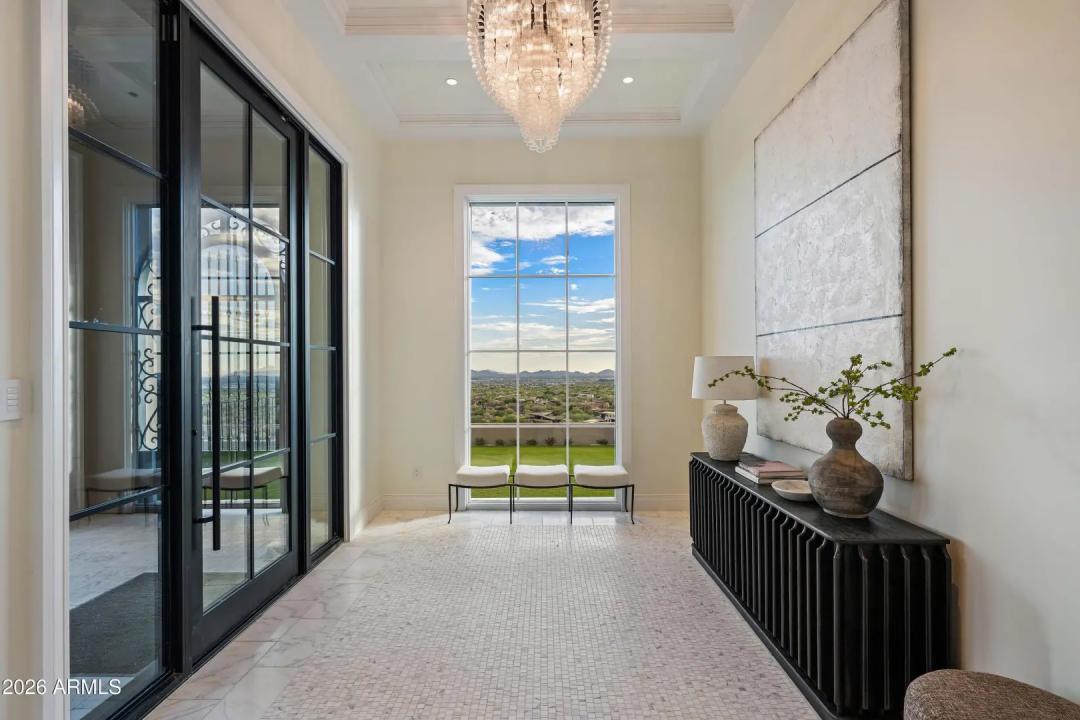 Real Estate Picture 7
