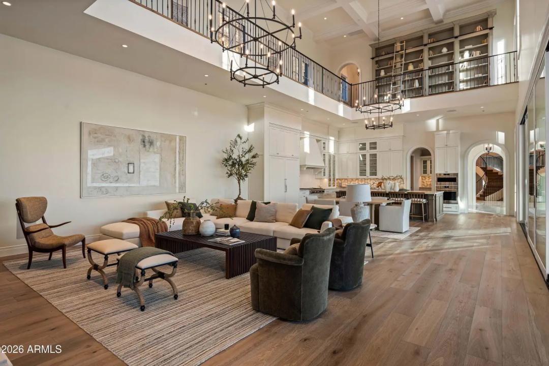 Real Estate Picture 13