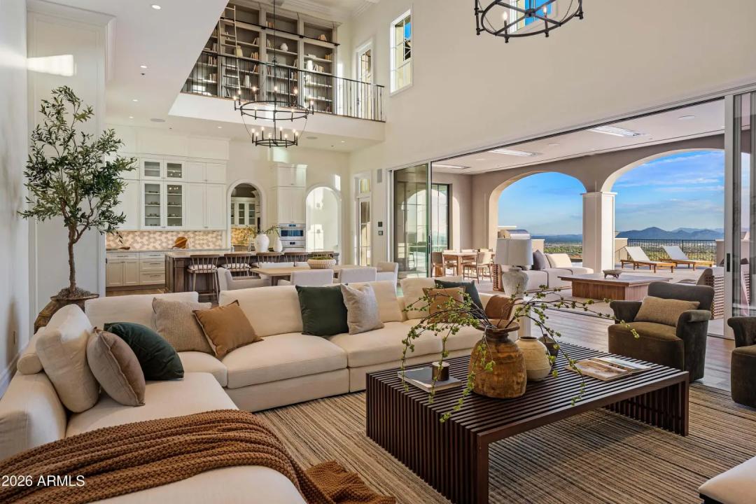 Real Estate Picture 14