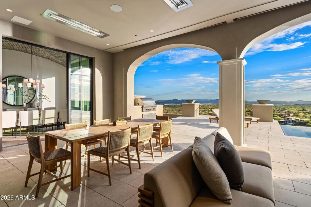 Real Estate Picture 18