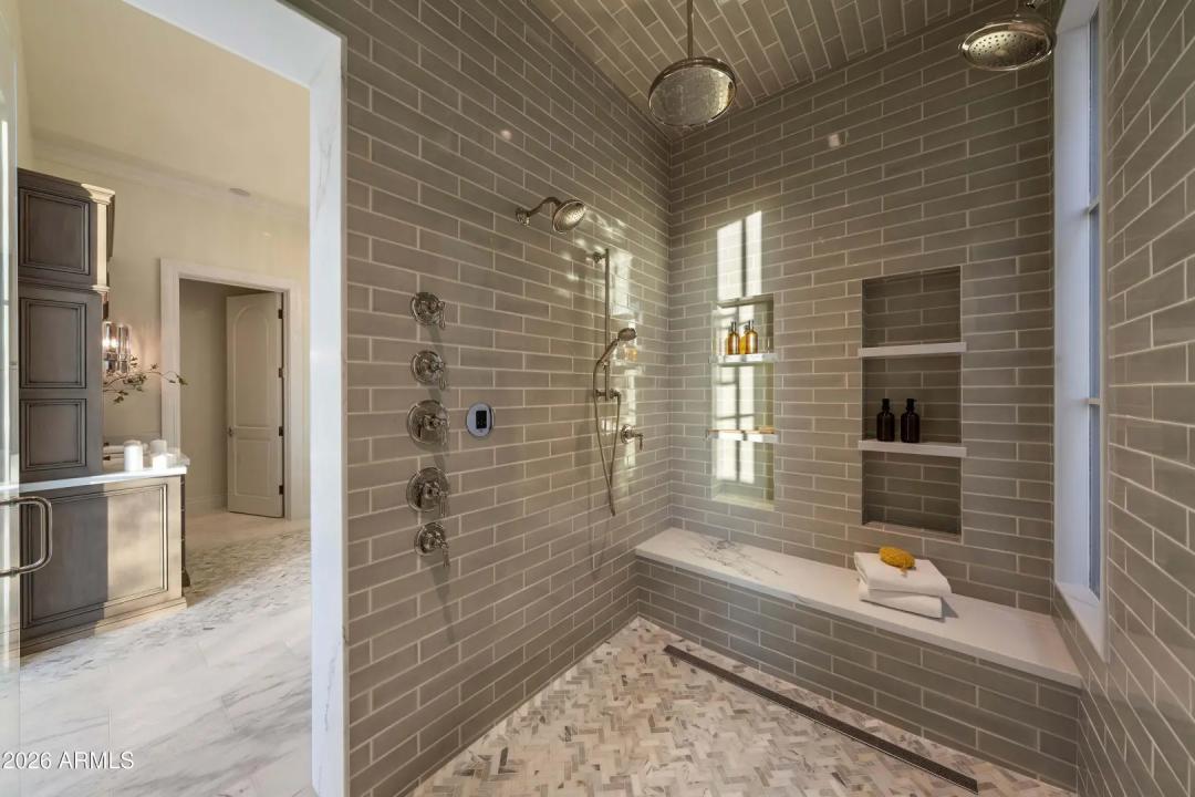 Real Estate Picture 34