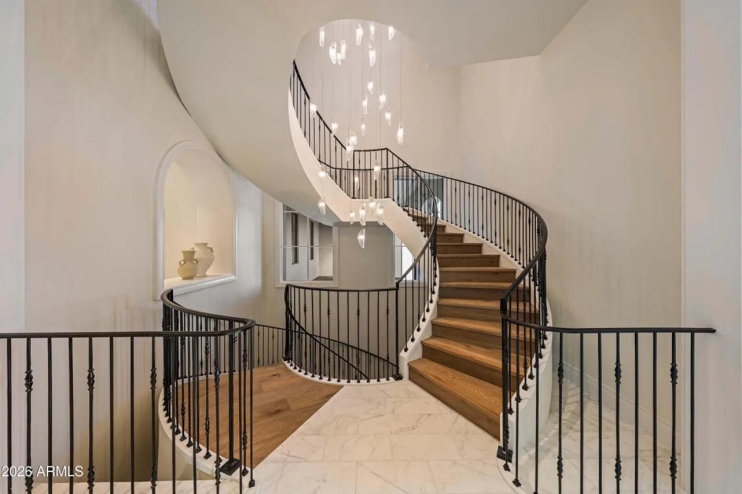 Real Estate Picture 35